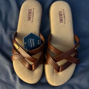 G.H. Bass & Co. Brown Sandals